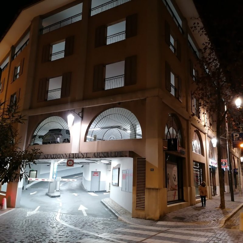 Parking-arnaldi-Sanary-Sur-Mer-architecte